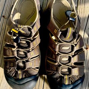 Keen Sandals, Newport H2, waterproof, size 12, good condition